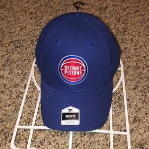 - Detroit pistons Hat brand new